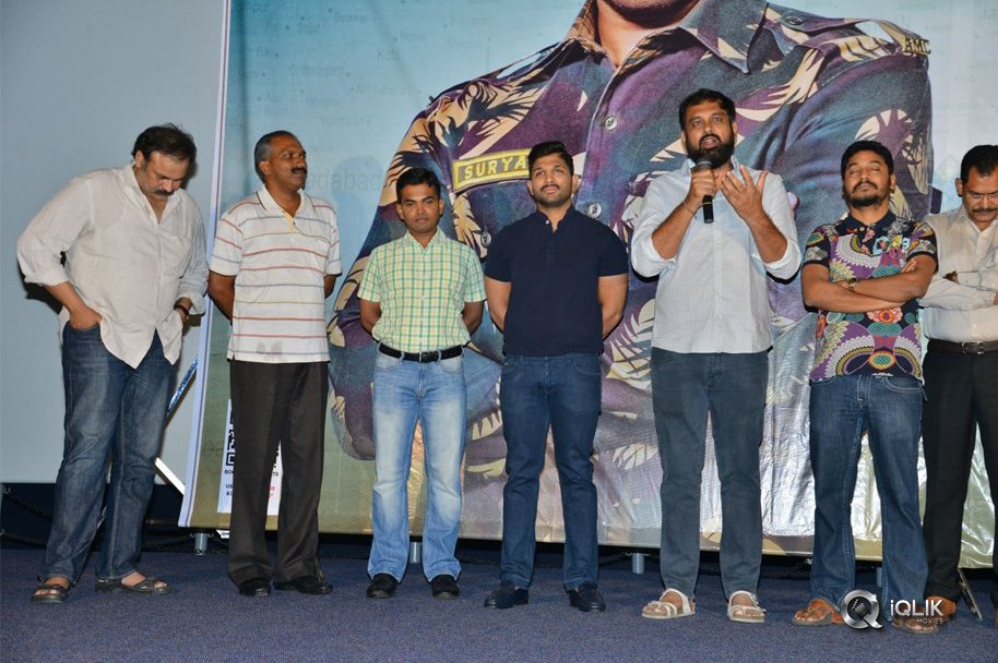 Army-People-Watching-Naa-Peru-Surya-Naa-illu-India-Movie-Photos